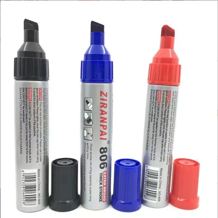 Display of a set of colorful marker pens.