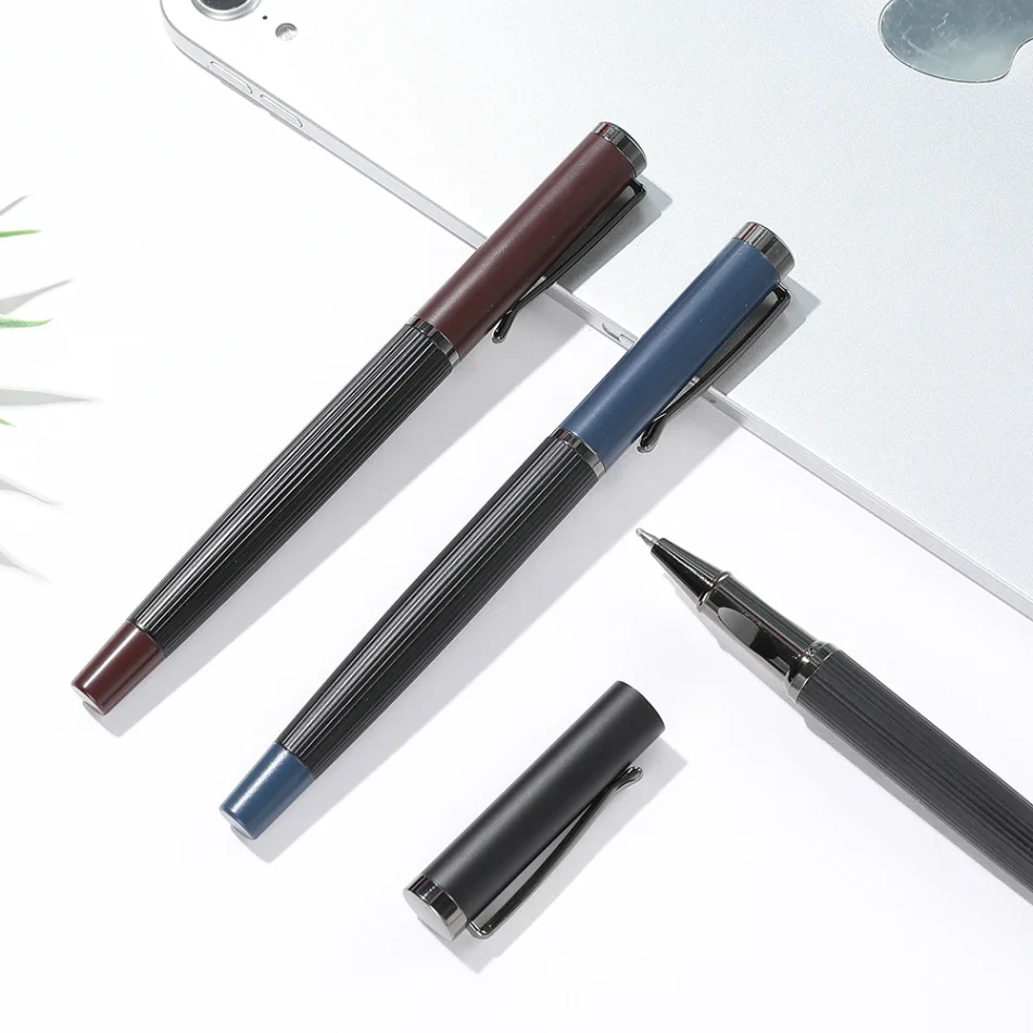 Marker pens for drawing and sketching with smooth ink flow