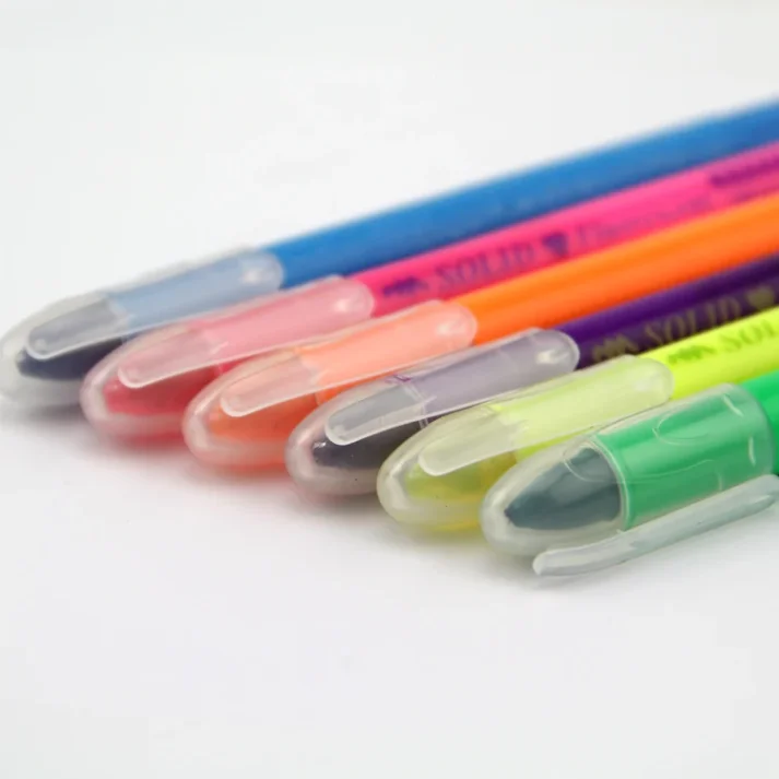 Variety of marker pens in different colors