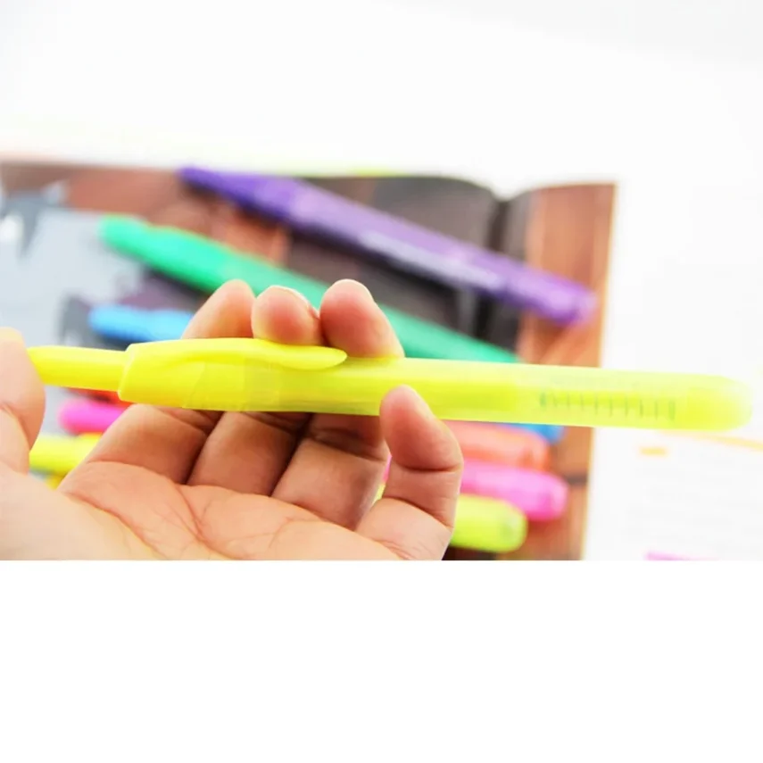 Set of art markers ideal for sketching and coloring