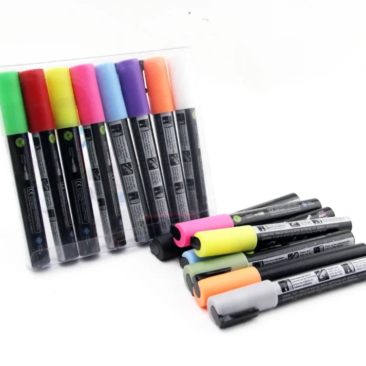 Premium set of marker pens for artists