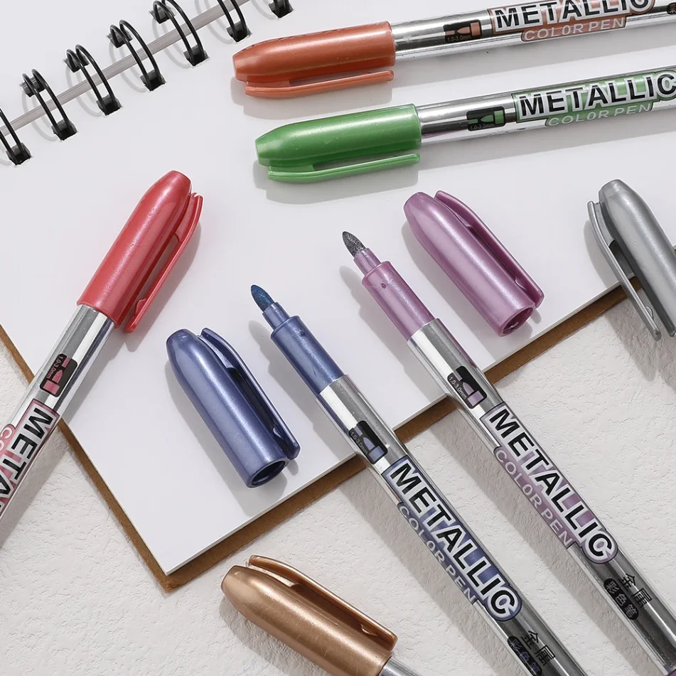 A variety pack of marker pens in different colors
