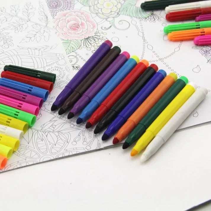 Example of marker usage on paper, highlighting smooth writing experience.