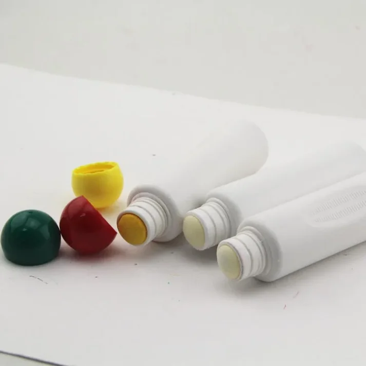 Variety of marker pens in different colors