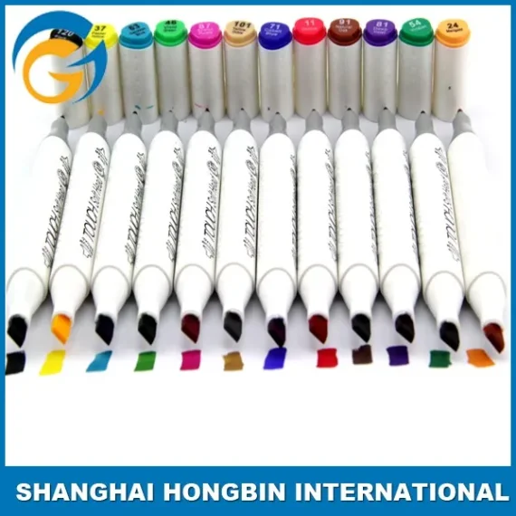 Set of design markers for precision and creativity