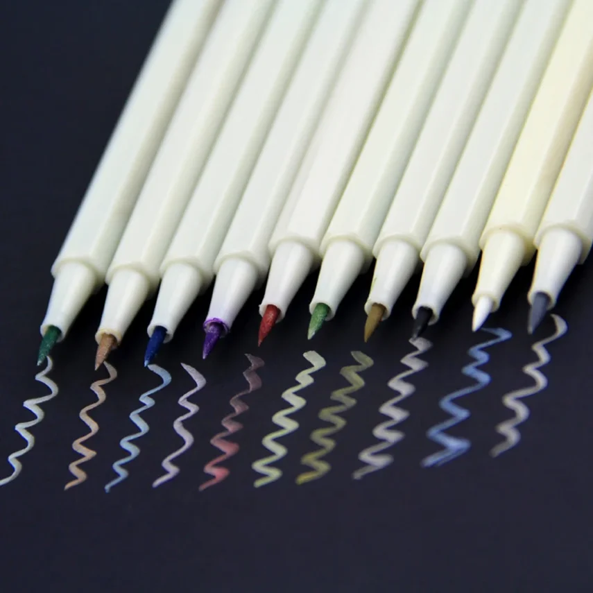 Accessories for marker pens including refills