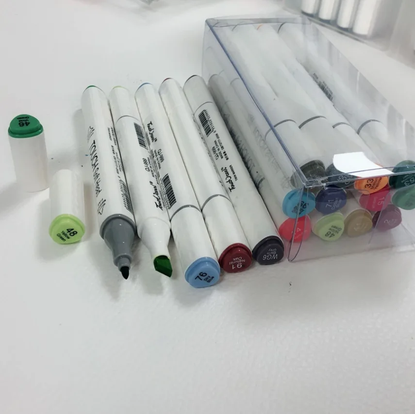 Assortment of marker pens in various colors