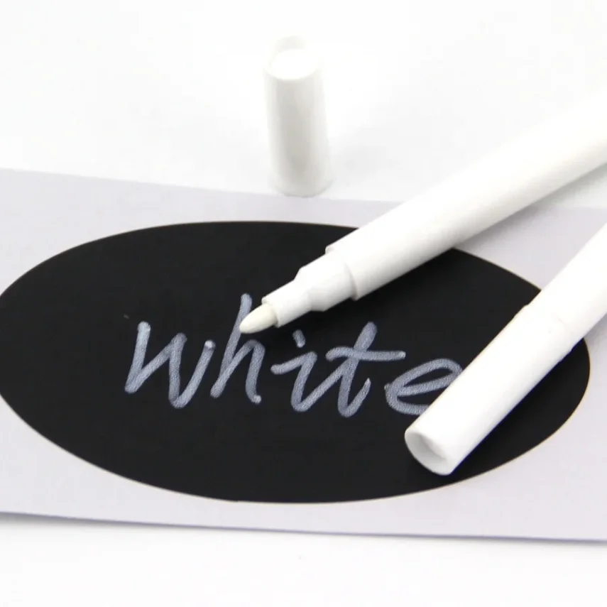 Art supplies marker set with vibrant colors for artists