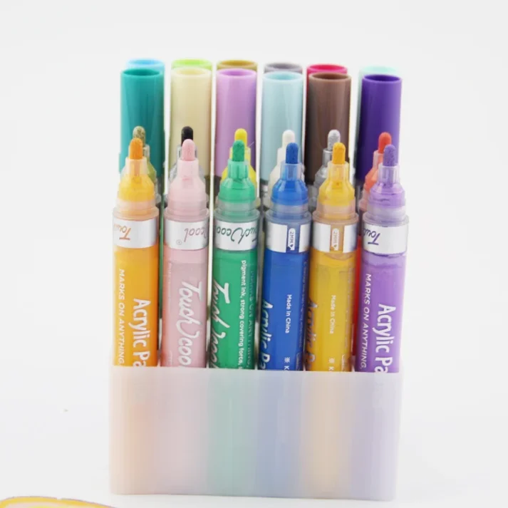 Versatile craft marker collection for DIY projects