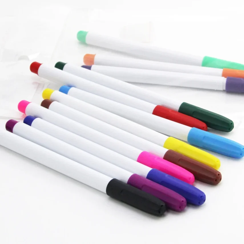 Assorted sketch markers for drawing and illustration