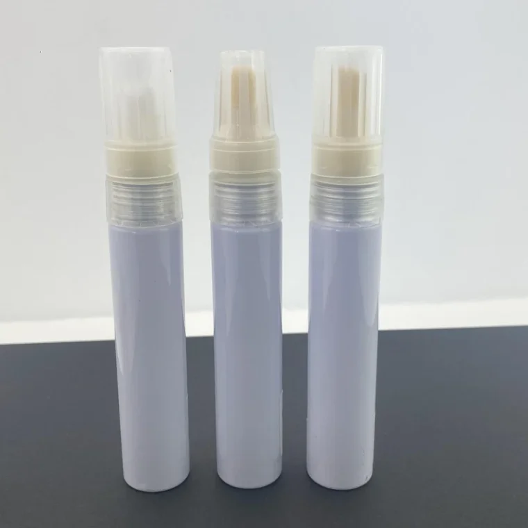 Marker pens ideal for drawing and sketching.