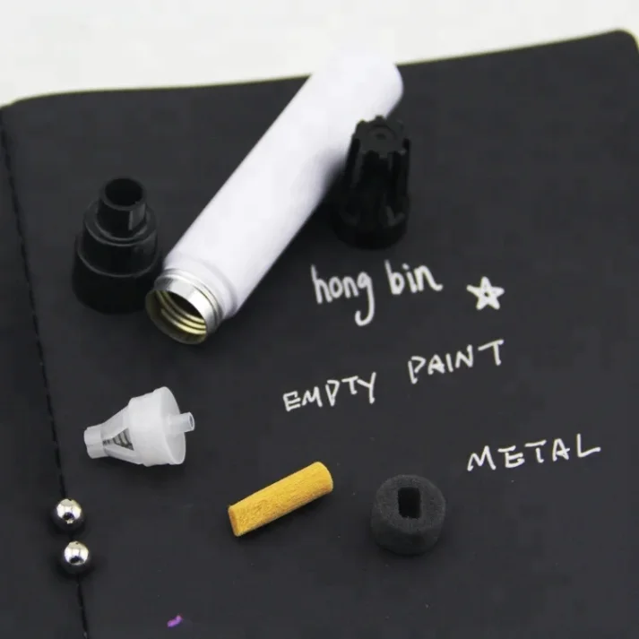 Marker set ideal for artists and illustrators