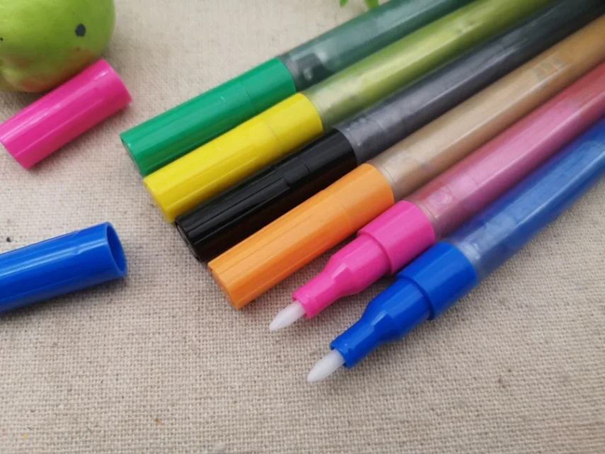 Sketch tools including markers and erasers