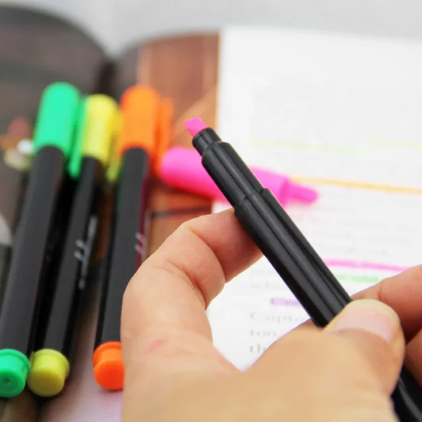 Fine-tip marker assortment for precise detailing